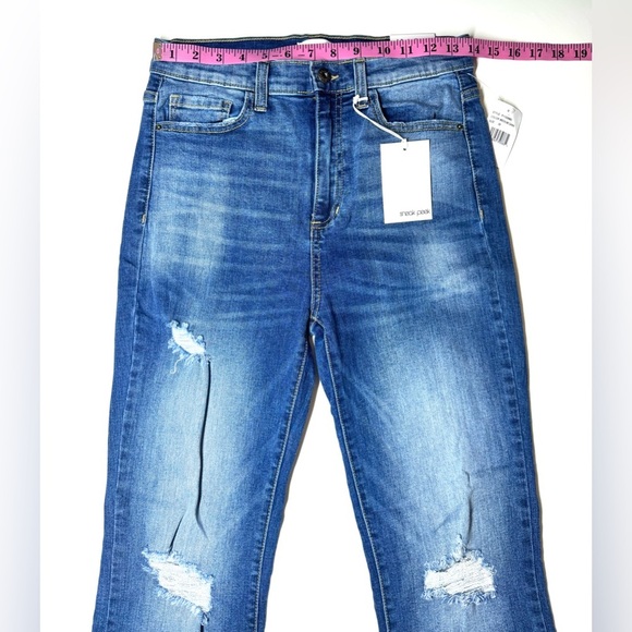 Sneak Peek Women’s High Rise Jeans Size- 9/29 - Picture 3 of 10